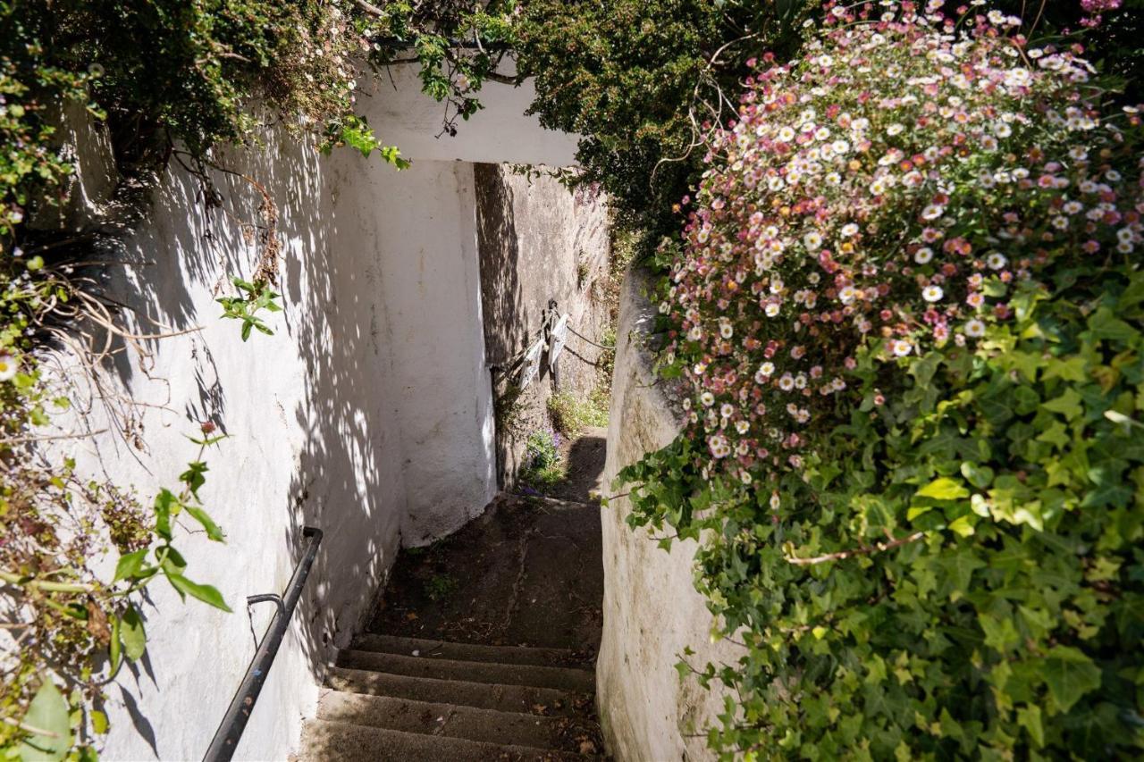 Gulls Rest - Charming Cottage In The Heart Of Historic Dartmouth Exterior photo